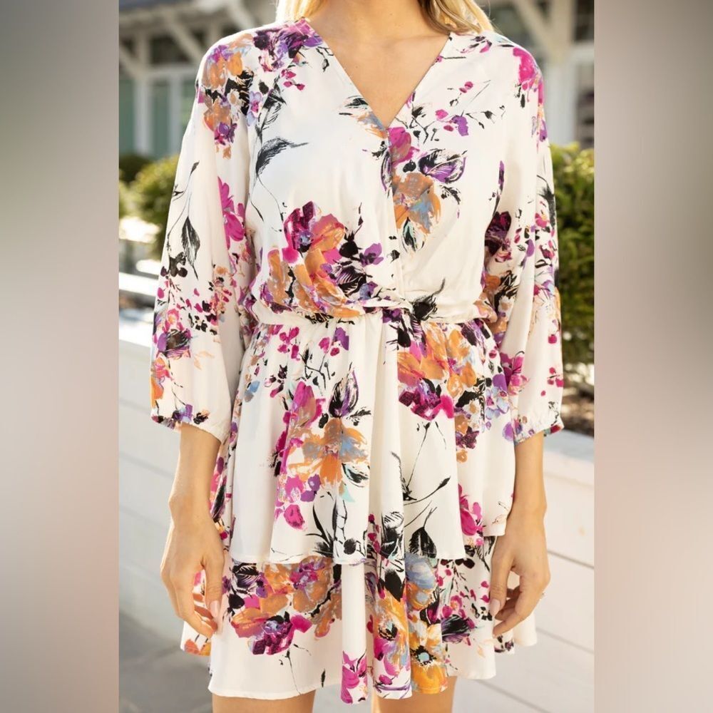 New Umgee Floral Kimono Sleeve Romper size 1xl